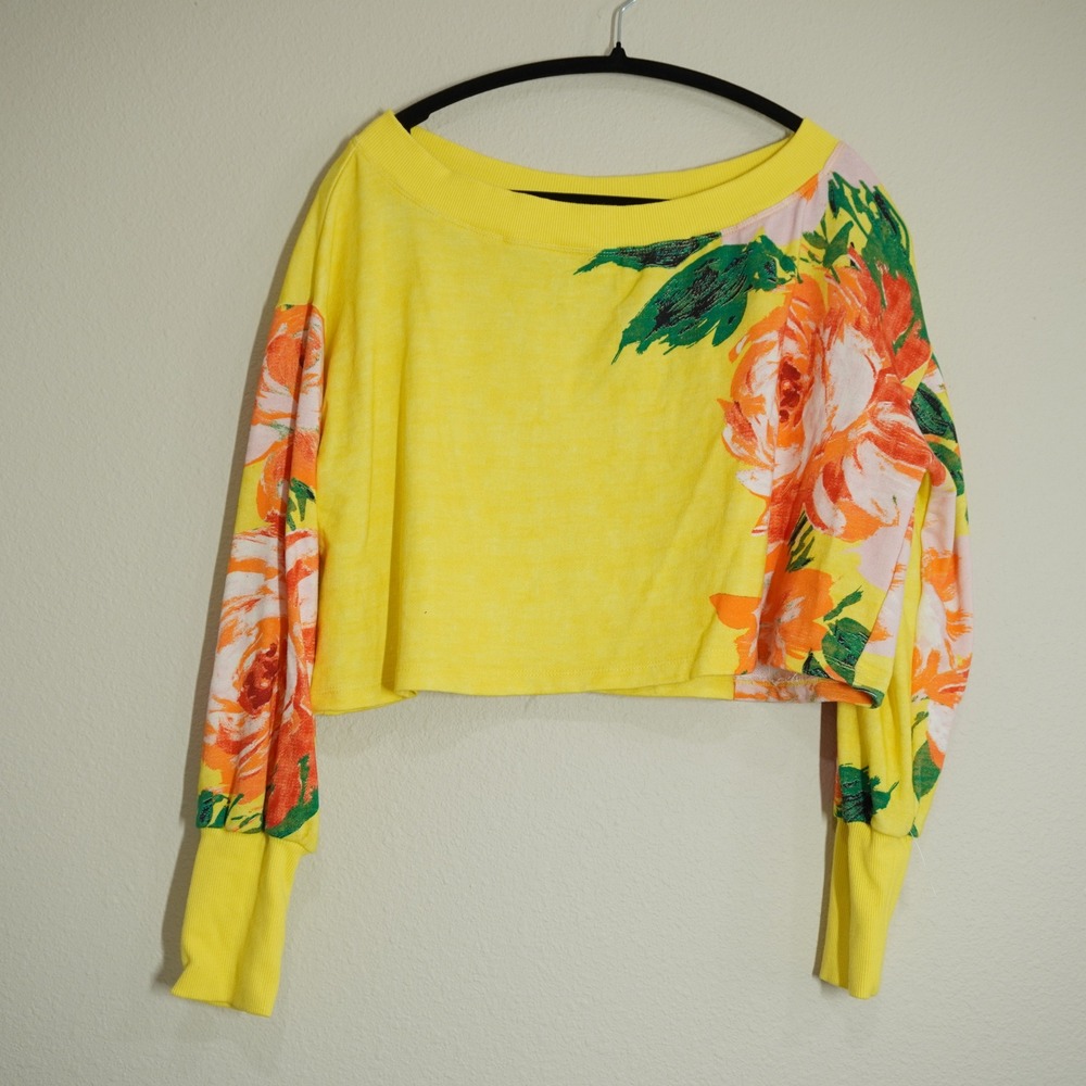 Daily Practice by Anthropologie Small Yellow Floral Cropped Sweatshirt Yoga Soft